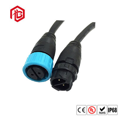Comprar Conectores masculinos e femininos M25 o melhor fabricante de conectores de fio à prova d'água IP68 25A tipo de fio de ficha à prova d'água online manufacture