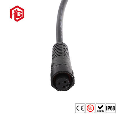 Comprar O travamento de parafuso 250V M12 Waterproof o conector de cabo online manufacture